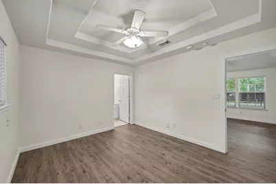 10807 Royal Tricia Drive, Conroe, TX 77303 - Photo 12