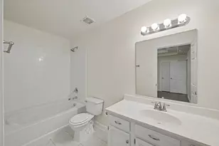 10807 Royal Tricia Dr, Conroe, TX 77303 - Photo 14