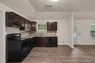10807 Royal Tricia Dr, Conroe, TX 77303 - Photo 10
