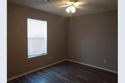 1902 Laura Lane, La Porte, TX 77571 - Photo 12