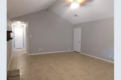 1902 Laura Lane, La Porte, TX 77571 - Photo 2