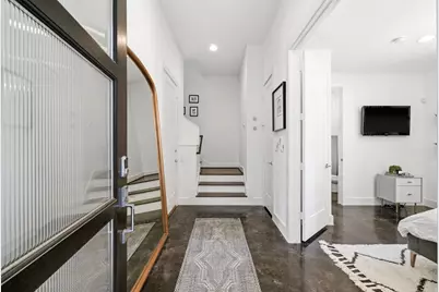 608 Middle Street #C, Houston, TX 77003 - Photo 8