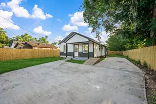 6321 Joe Louis Ln, Houston, TX 77091 - Photo 2