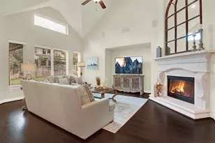 210 Chirping Squirrel Ct, Pinehurst, TX 77362 - Photo 10