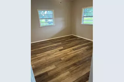 638 W Leblanc Street, Winnie, TX 77665 - Photo 6