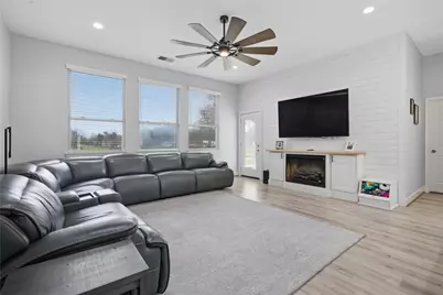 615 Lilley Road, Alvin, TX 77511 - Photo 4