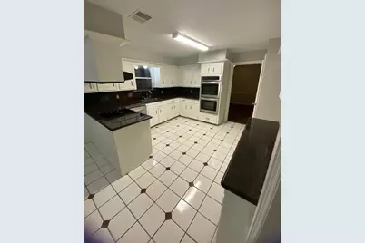 5710 Glenmere Lane, Spring, TX 77379 - Photo 8