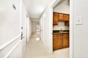 2400 N Braeswood Blvd, Houston, TX 77030 - Photo 8