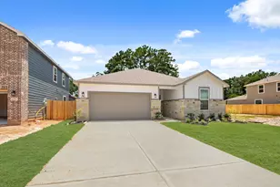 16980 Hazelnut Dr, Conroe, TX 77302 - Photo 2