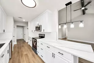 11615 1 Token Dr, Houston, TX 77065 - Photo 12
