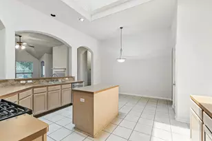 31235 Windcrest Park Ln, Spring, TX 77386 - Photo 10