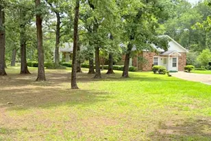 1123 Creekwood St, Crockett, TX 75835 - Photo 2