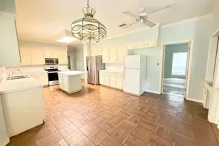 1123 Creekwood St, Crockett, TX 75835 - Photo 4