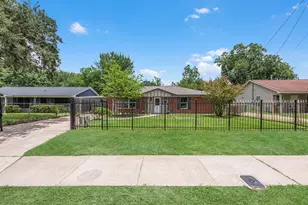 5039 Briscoe St, Houston, TX 77033 - Photo 26