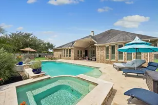 27703 Bering Crossing Dr, Katy, TX 77494 - Photo 34