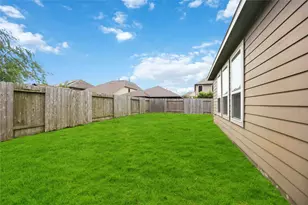 14702 Meadow Acre Trl, Houston, TX 77049 - Photo 18
