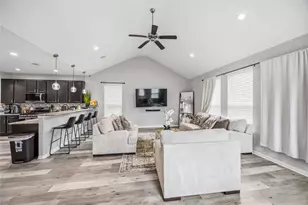 14702 Meadow Acre Trl, Houston, TX 77049 - Photo 6