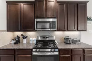 2314 Red Slate Dr, Rosharon, TX 77583 - Photo 4