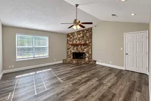 255 Andorra Ln, Houston, TX 77015 - Photo 32