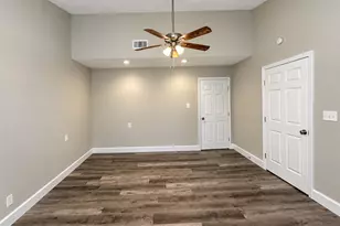 255 Andorra Ln, Houston, TX 77015 - Photo 42