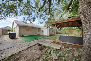 15738 Tammany Ln, Houston, TX 77082 - Photo 10