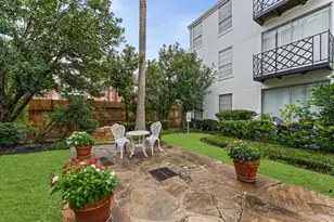 2333 Bering Dr, Houston, TX 77057 - Photo 14