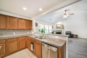 7223 Palmito Ranch Dr, Richmond, TX 77406 - Photo 12