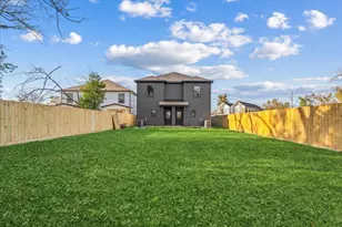 1025 Calvin Ave, Houston, TX 77088 - Photo 34