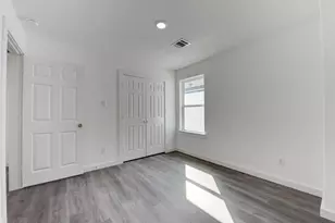 8126 Sterlingshire St, Houston, TX 77078 - Photo 14