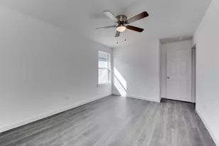 8126 Sterlingshire St, Houston, TX 77078 - Photo 16