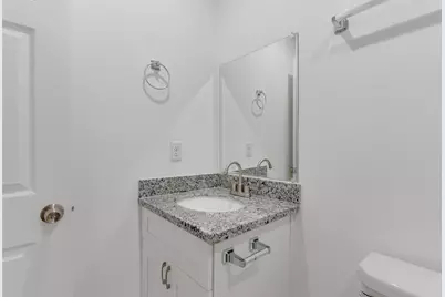 8126 Sterlingshire Street #B, Houston, TX 77078 - Photo 12