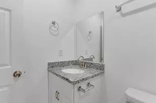 8126 Sterlingshire St, Houston, TX 77078 - Photo 12