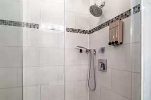 4608 Nett St, Houston, TX 77007 - Photo 18