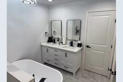 11514 Camphorwood Drive, Houston, TX 77089 - Photo 16