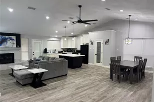 11514 Camphorwood Dr, Houston, TX 77089 - Photo 2