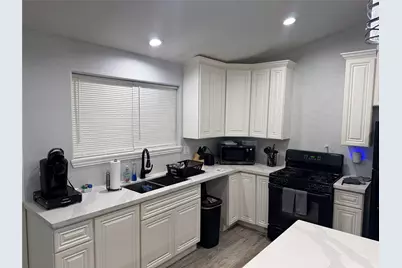 11514 Camphorwood Drive, Houston, TX 77089 - Photo 10