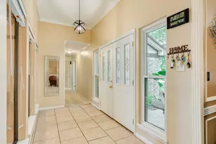 54 Royal Oak Cir, Lake Jackson, TX 77566 - Photo 6