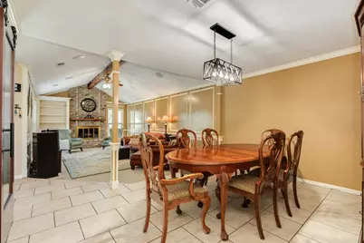 54 Royal Oak Circle, Lake Jackson, TX 77566 - Photo 10