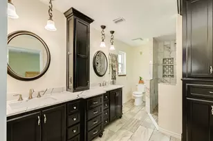 54 Royal Oak Cir, Lake Jackson, TX 77566 - Photo 24