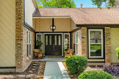 54 Royal Oak Circle, Lake Jackson, TX 77566 - Photo 4