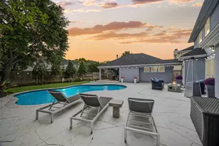 2011 Opal Springs, Katy, TX 77450 - Photo 2