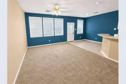 134 N Camellia Grove Circle, The Woodlands, TX 77382 - Photo 4