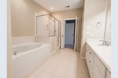 2409 Deerwood Court, Katy, TX 77493 - Photo 20