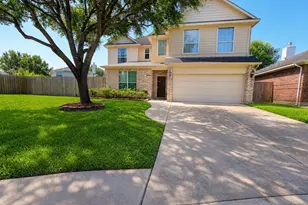 2409 Deerwood Ct, Katy, TX 77493 - Photo 2