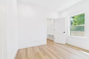 4205 Arlington St, Houston, TX 77018 - Photo 8