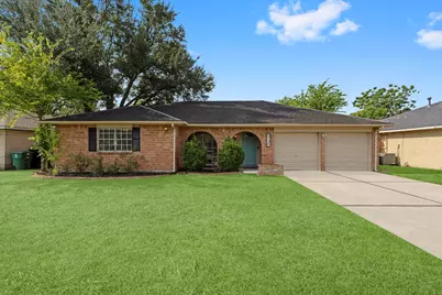 9735 Kemp Forest Drive, Houston, TX 77080 - Photo 24