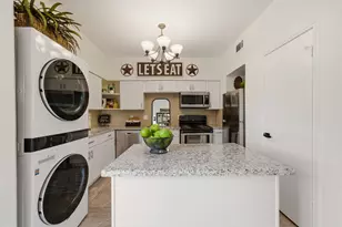 2100 Tanglewilde St, Houston, TX 77063 - Photo 12