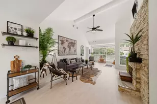 2100 Tanglewilde St, Houston, TX 77063 - Photo 2