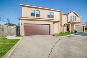 8712 San Rocco St, Houston, TX 77031 - Photo 2