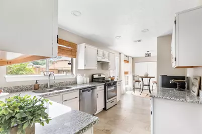 4922 Dobbin Springs Lane, Kingwood, TX 77345 - Photo 12